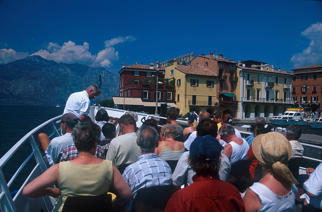 Torbole, Faehre, Deck, Gardasee, Trentino Italien