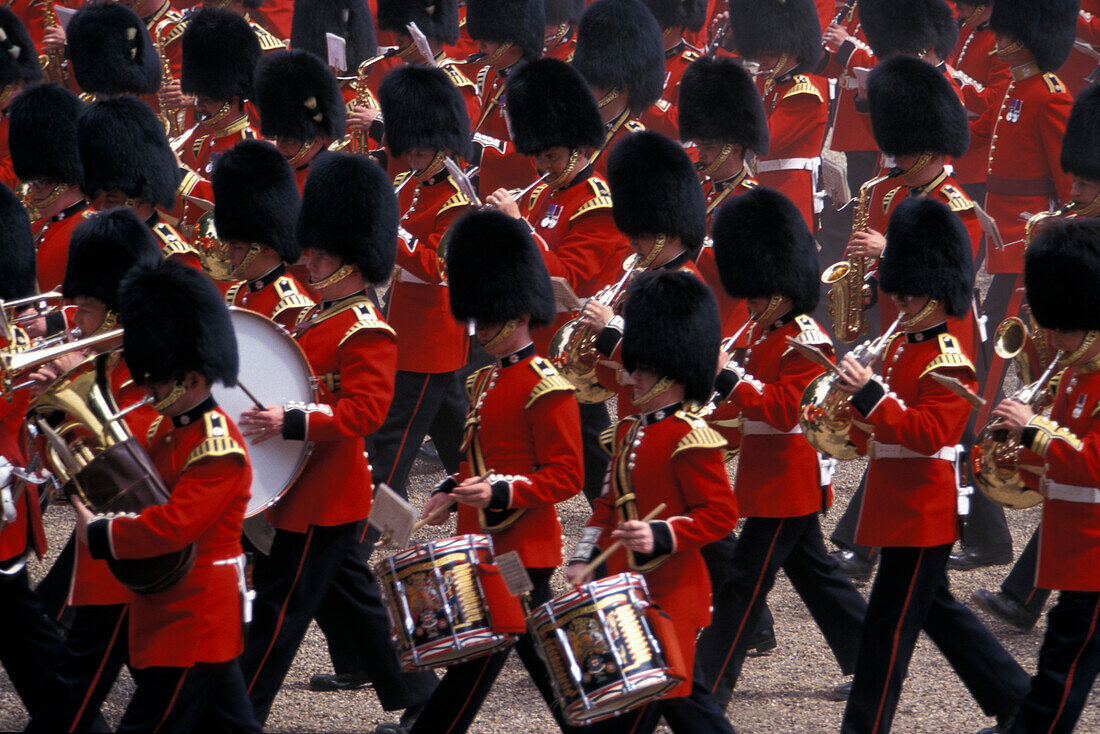 Soldaten bei einer Militärparade, Whitehall, London, England, Grossbritannien, Europa