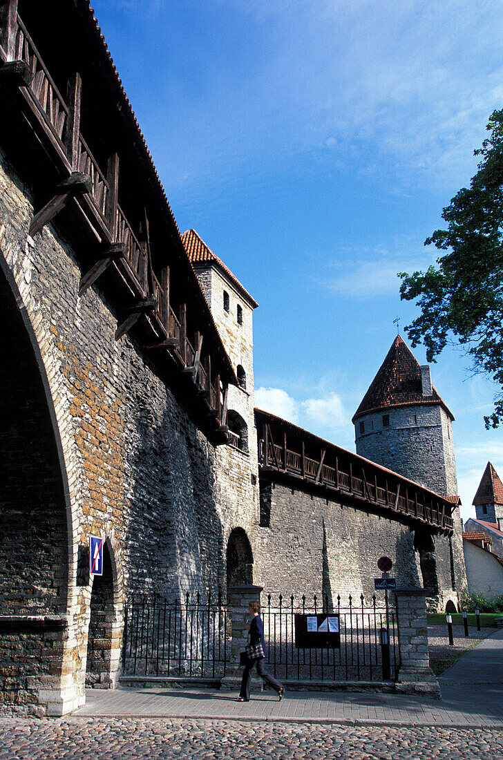 Stadtmauer in der Altstadt, Tallinn, Estland