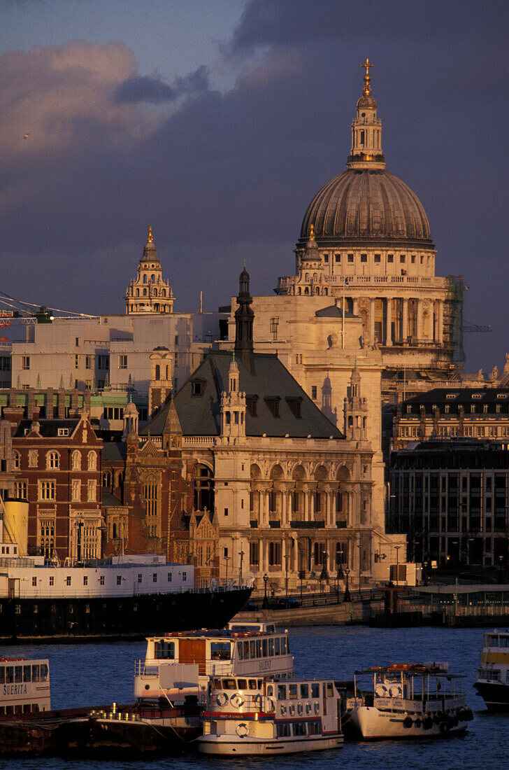 St. Paul´s and city, London, England