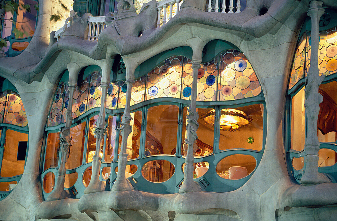 Casa Batllo Facade Barcelona, Facade Casa Batllo, A. Gaudi, Barcelona, Catalonia, Spain