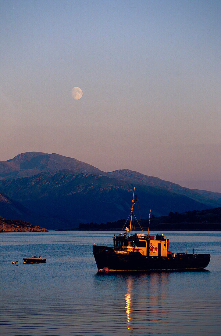 Ullapool Harbour, Loch Broom, Ross & Cromartyshire, Highlands, Scotland, United Kingdom