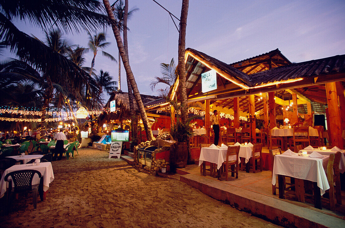 Restaurant am Strand, Cabarete, Dominikanische Republik, Karibik