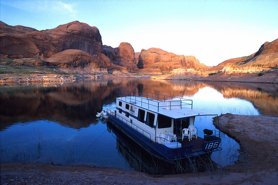 Hausboot, Oak Canyon, Lake Powell Utah/Arizona, USA