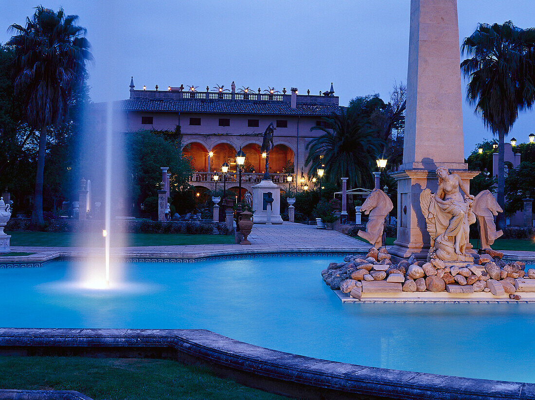 Abacanto Cocktail bar in the evening, Palma de Mallorca, Majorca, Spain