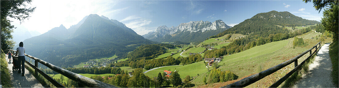 Panorama von Ramsau, Hochkalter im Hintergrund, Berchtesgadener Land, Bayern, Deutschland