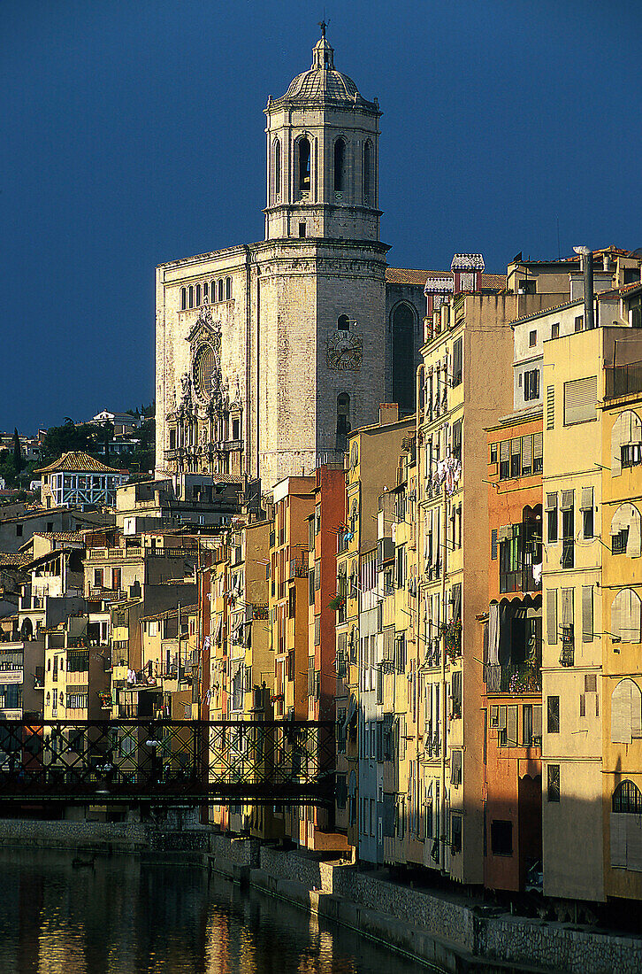Kathedrale, Rio Onyar, Altstadt, Girona Katalonien, Spanien