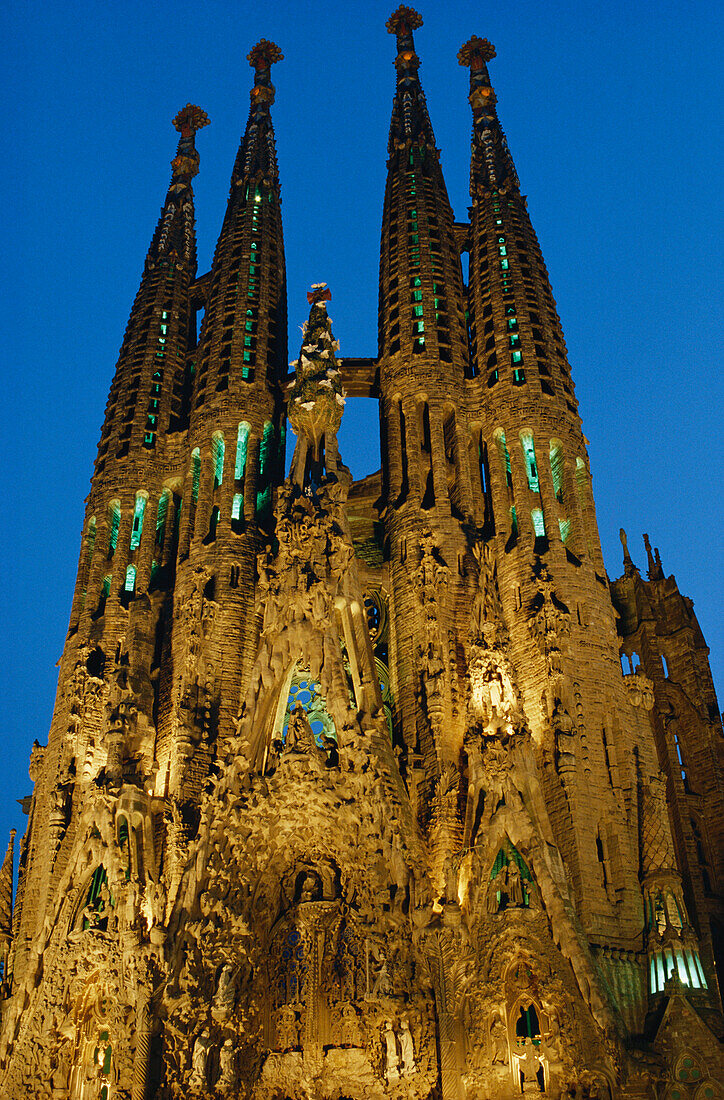 Sagrada Familia im Abendlicht, Kirche, Barcelona, Katalonien, Spanien