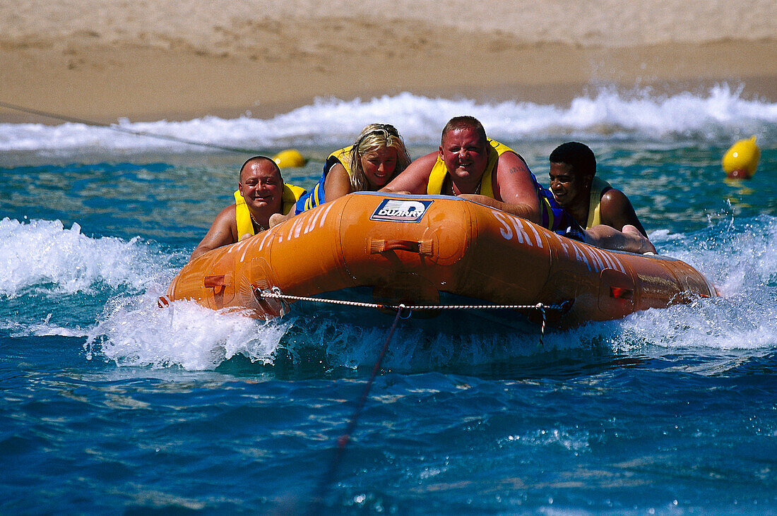 Ski rafting, Lloret de Mar, Costa Brava, Provinz Girona, Catalonia, Spain