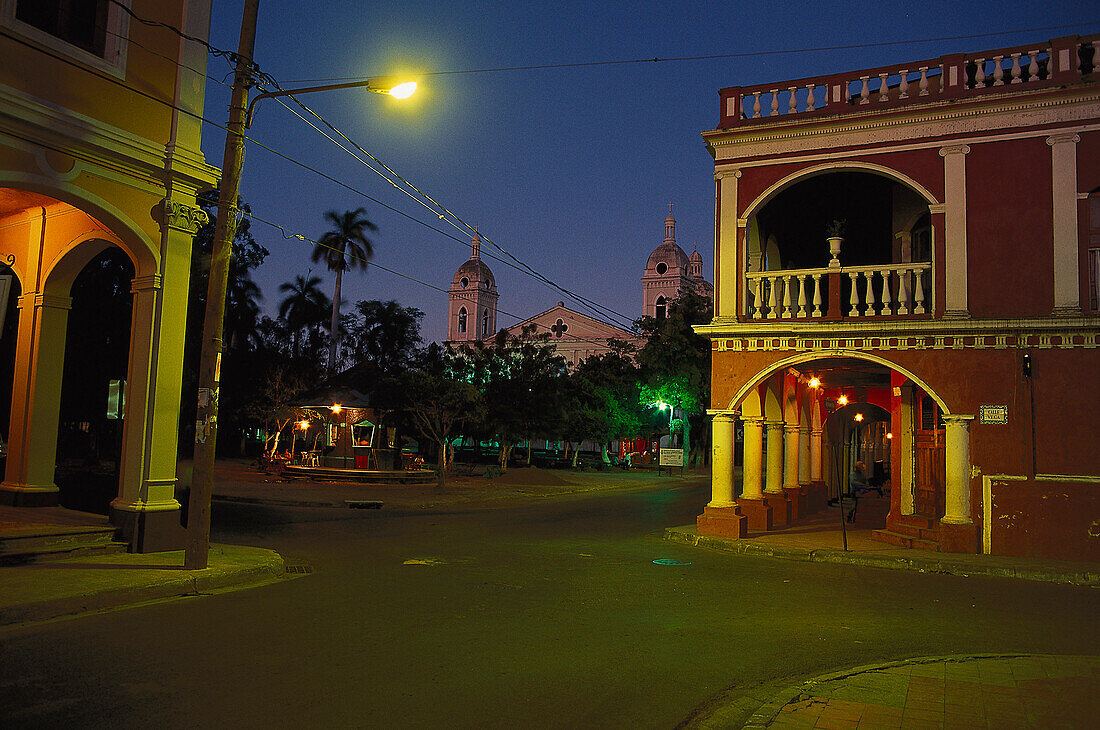 Plaza de la Independencia square and cathedral at night, Granada, Nicaragua, Central America, America