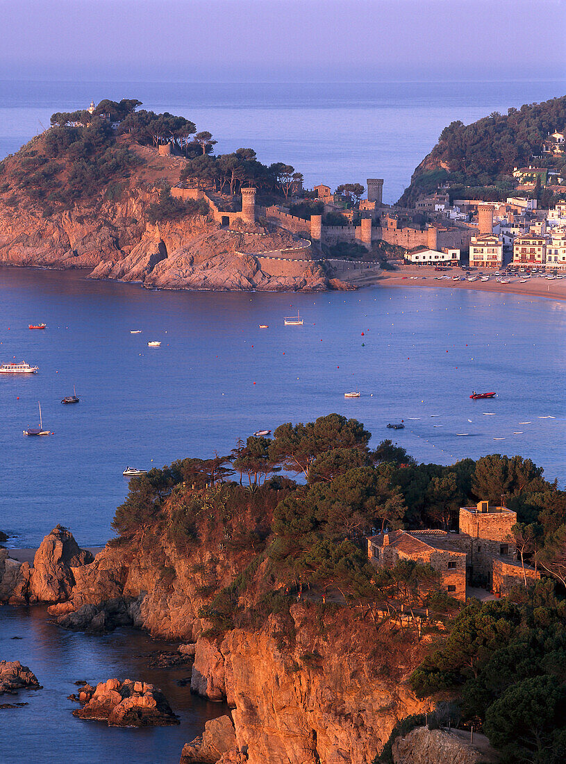 Kstenlandschaft im Abendlicht, Tossa de Mar, Costa Brava, Province Girona, Katalonien, Spanien