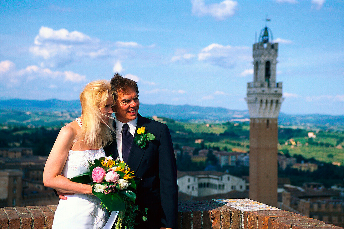 Brautpaar, Torre del Mangia, Siena, Toskana, Italien