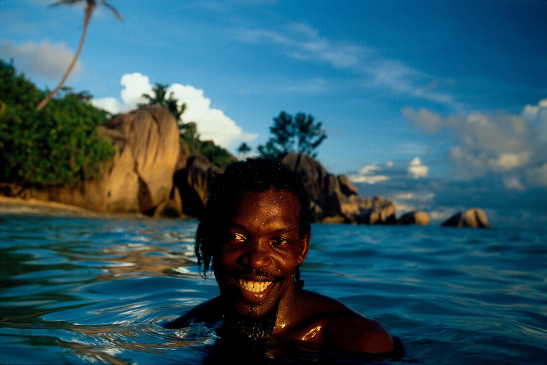 Junger Mann Unels, La Digue Seychellen