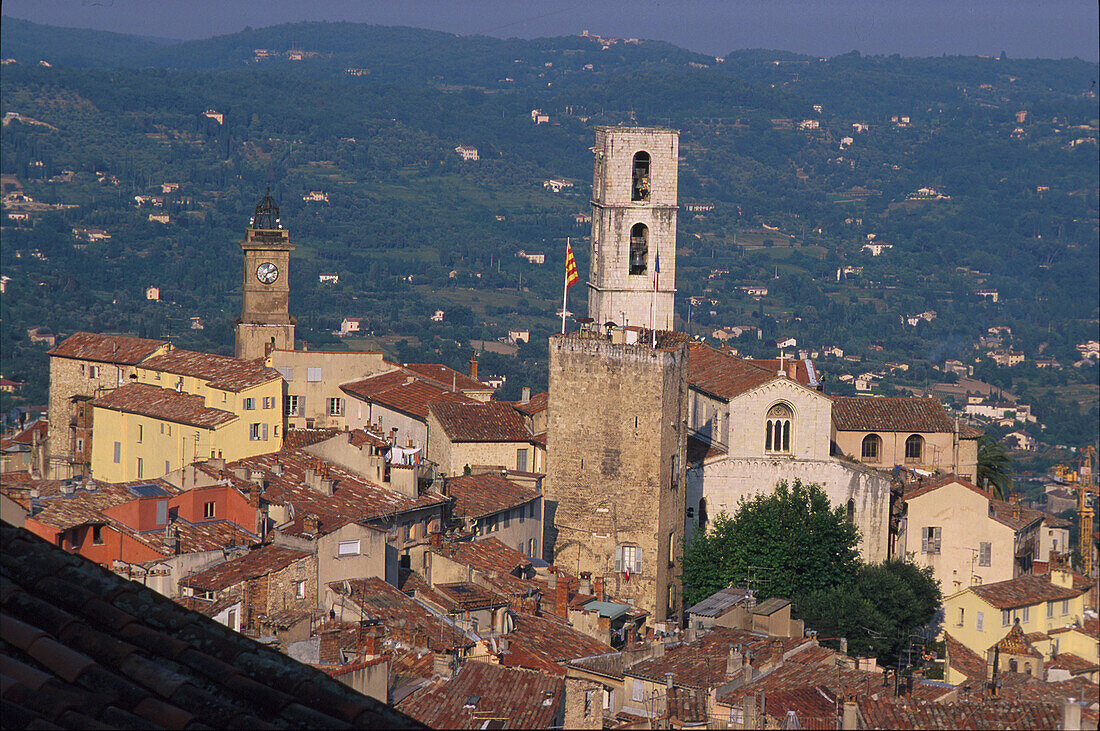 Altstadt mit Kathedrale, Grasse, Alpes Maritimes, Provence, Frankreich, Europa