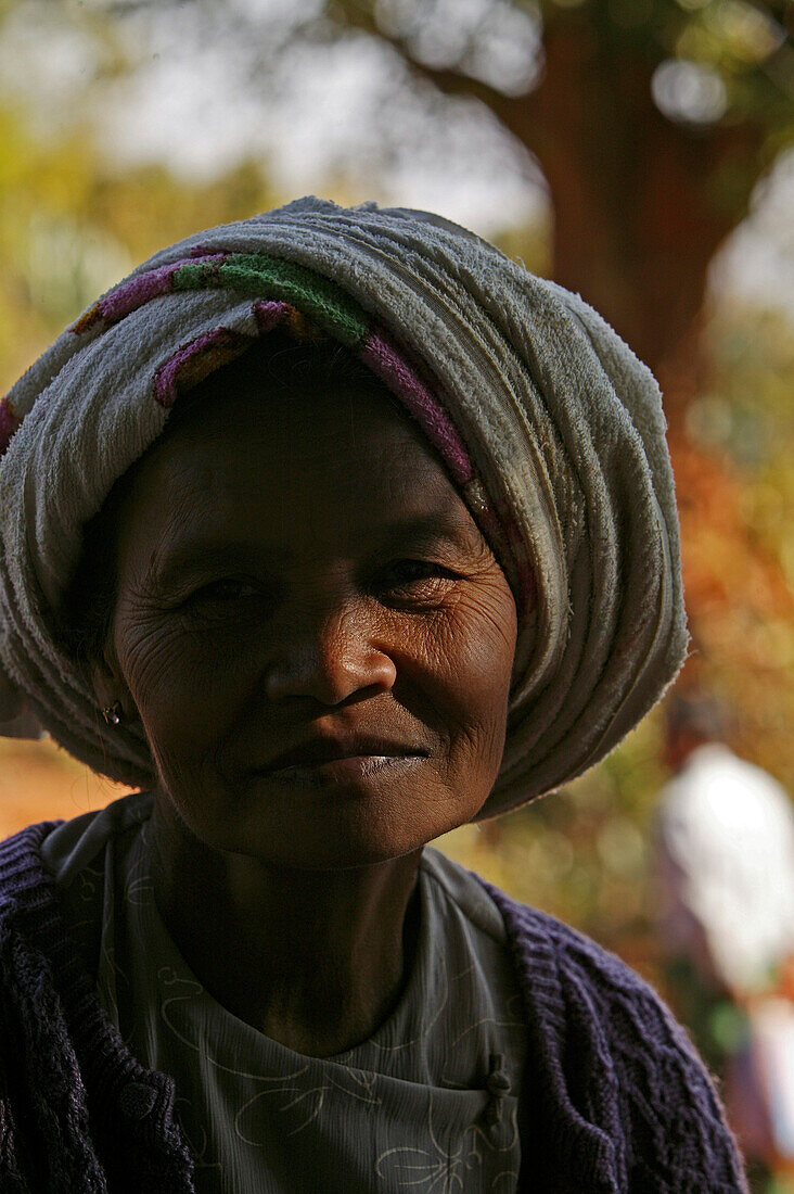 Portrait Shan woman, Portrait Burmese woman