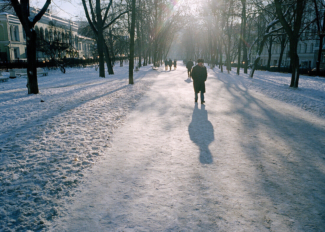 menschen auf dem Gogol Boulevard, Moskau, Russland