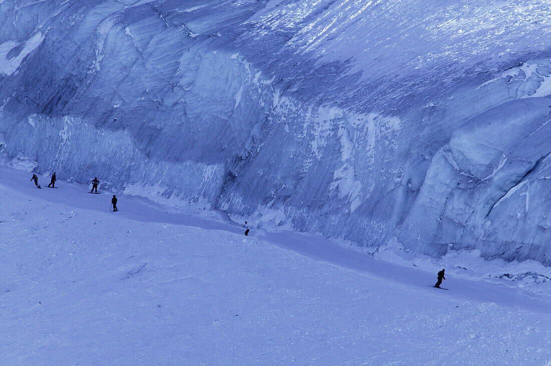 Skiers on Rettenbachferner, Solden, Oetz Valley, Austria