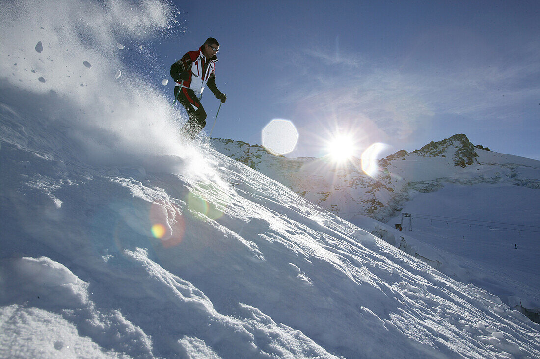 Skier, Rettenbachferner, Skifahrer, Rettenbachferner Soelden, Oetztal, Austria Soelden, Oetztal, Oesterreich