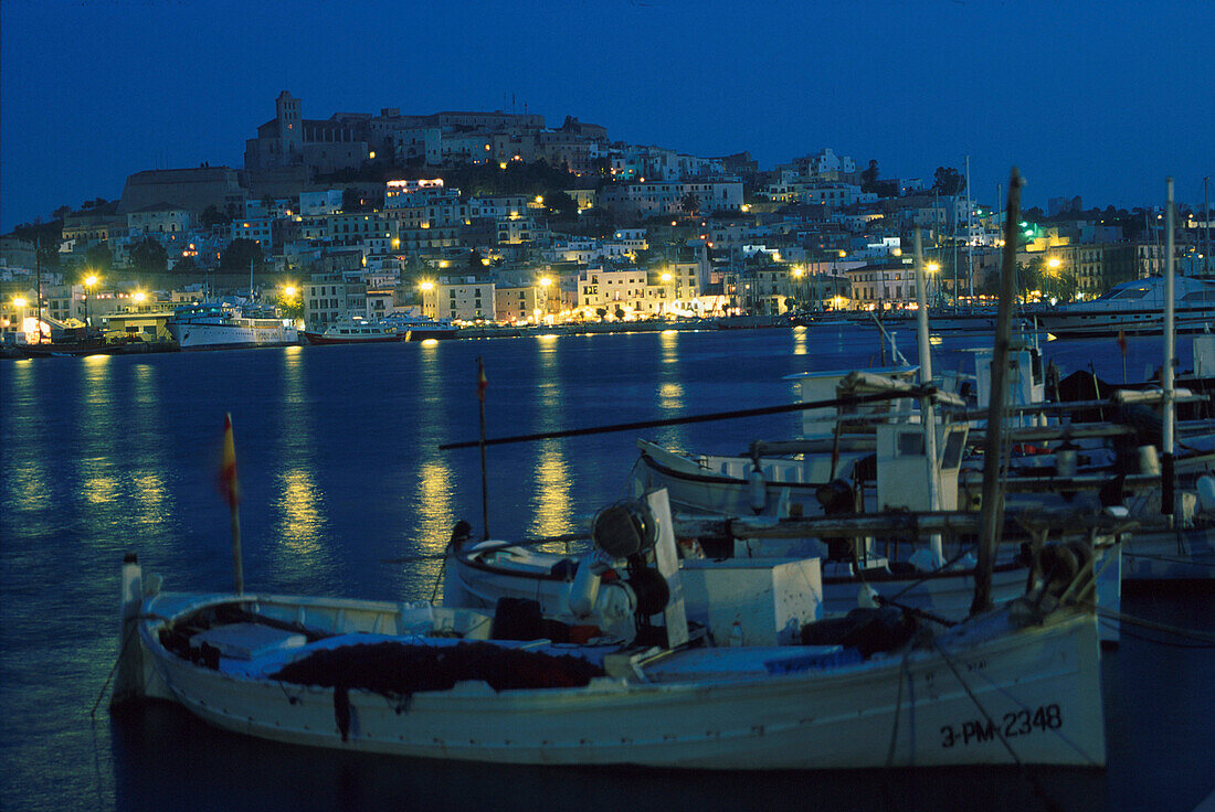 Blick ueber den Hafen, Dalt Vila, Ibiza Spanien