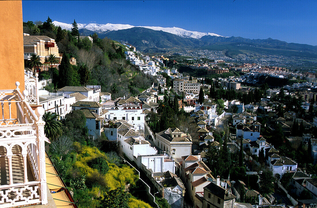 Blick vom Balkon des Hotel Alhambra Palace, Sierra Nevada, Granada, Andalusien, Spanien, Europa