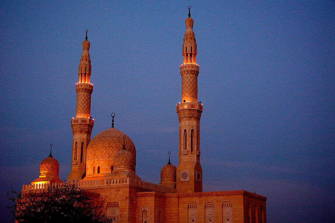 Jumeira Mosque, Dubai, UAE