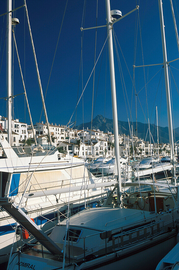 Puerto Banús bei Marbella, Provinz Málaga, Andalusien, Spanien