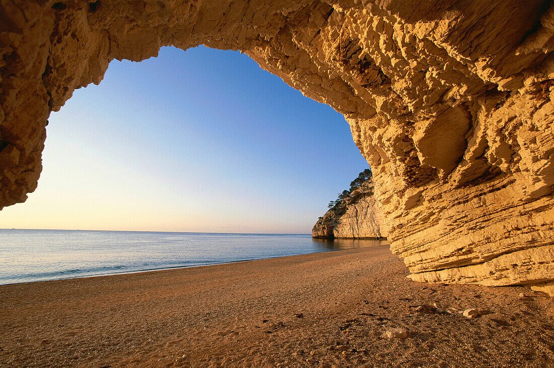 Beach Spiaggia Vignanotica, Grotto, Baia dei Gabbiani, Gargano, Puglia, Italy, Europe