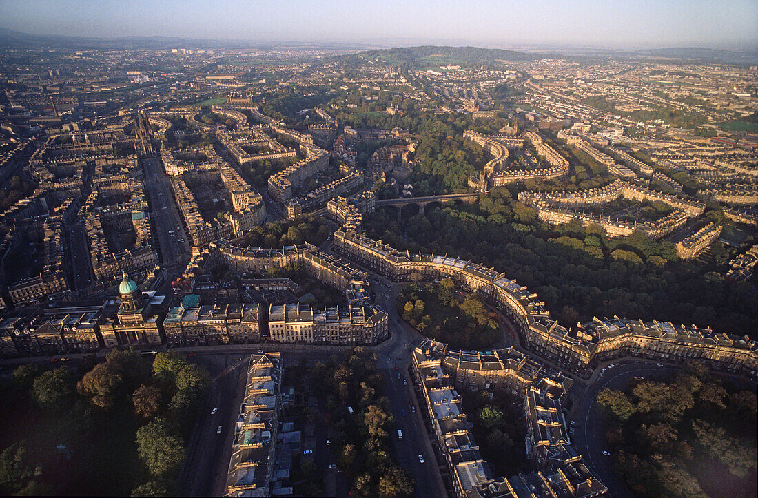 Aerial view of the town of Edinburgh, Lothian, Scotland, Great Britain