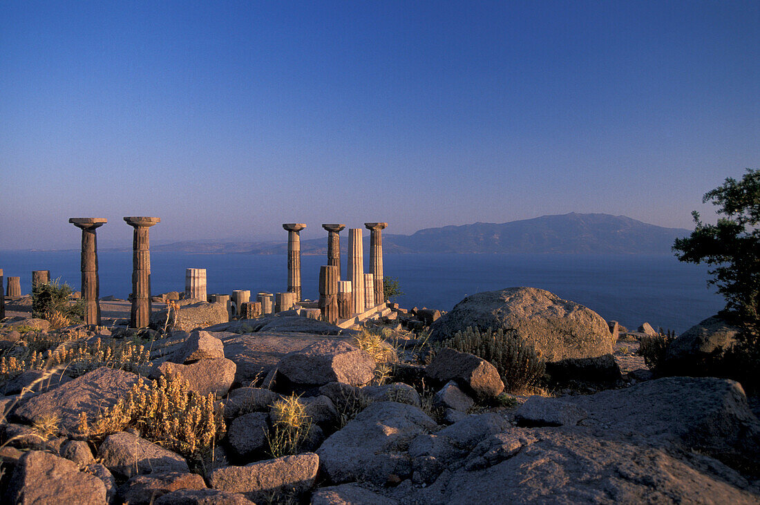 Tempel der Athene, Assos, Behramkale, Ägäis, Türkei