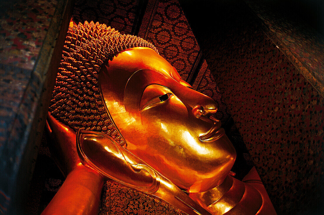 Lying Buddha, Wat Pho Temple Bangkok, Thailand