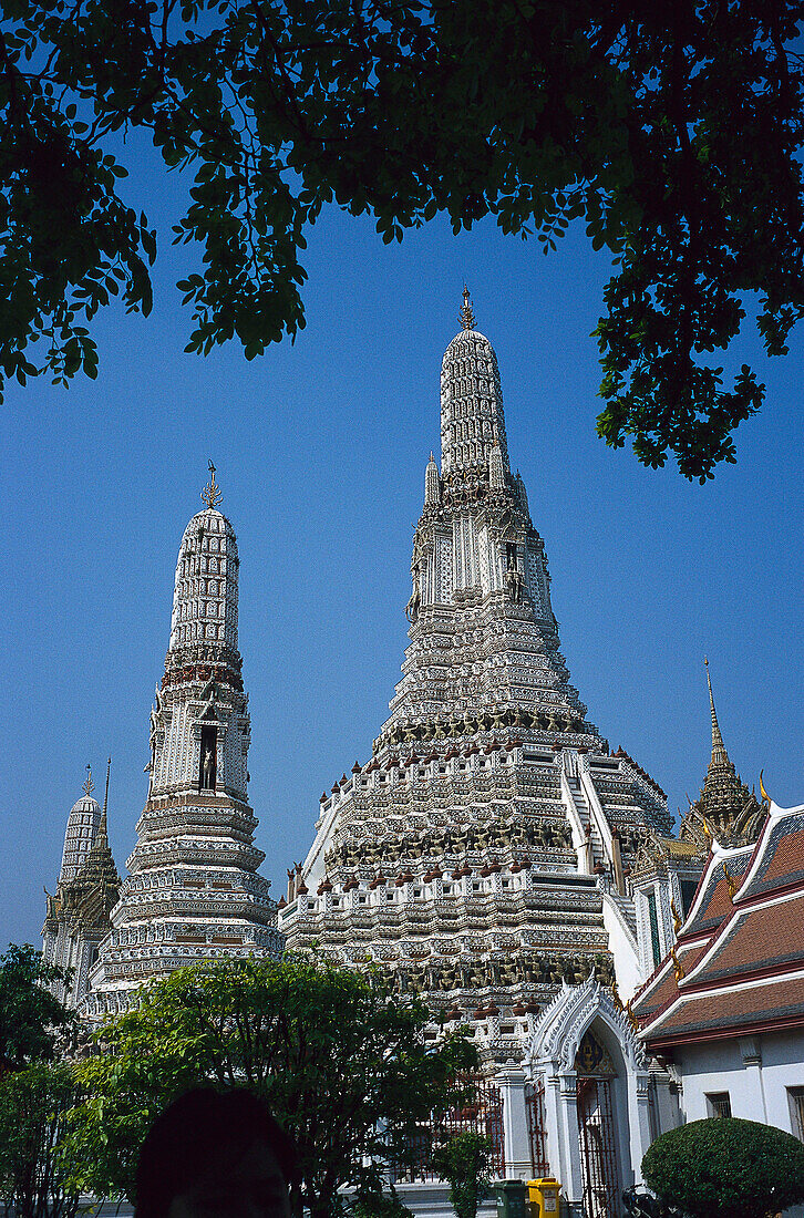 Wat Arun, Tempel der Morgenröte im Sonnenlicht, Bangkok, Thailand, Asien