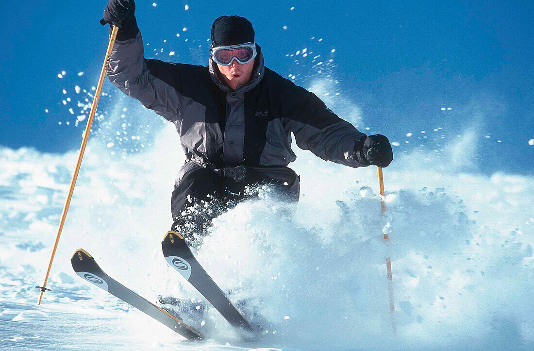 Skifahrer, Stubaital, Tirol Oesterreich