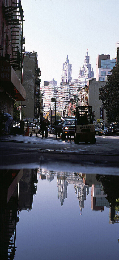 USA, New York City without WTC, October 2001, Hen, New York City, Henry Street, Oktober 2001Stadtansicht ohne WTCEnglish: USA