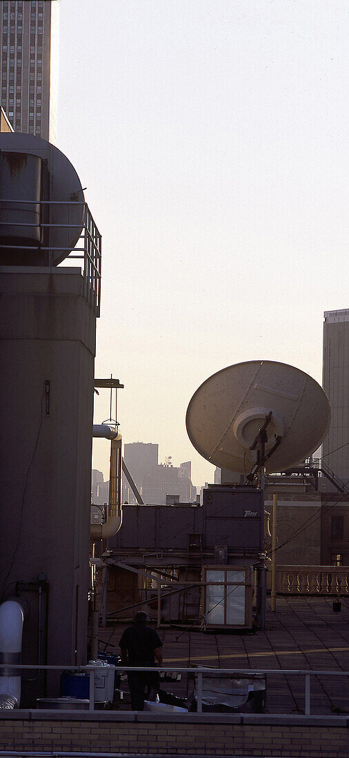 USA, New York City roof 44th Street, New York City, Dach, Vierundvierzigste StrasseOktober 2001Skyline ohne WTCEnglish:, USA, New York City without WTC, October 2001, roof 44th Street