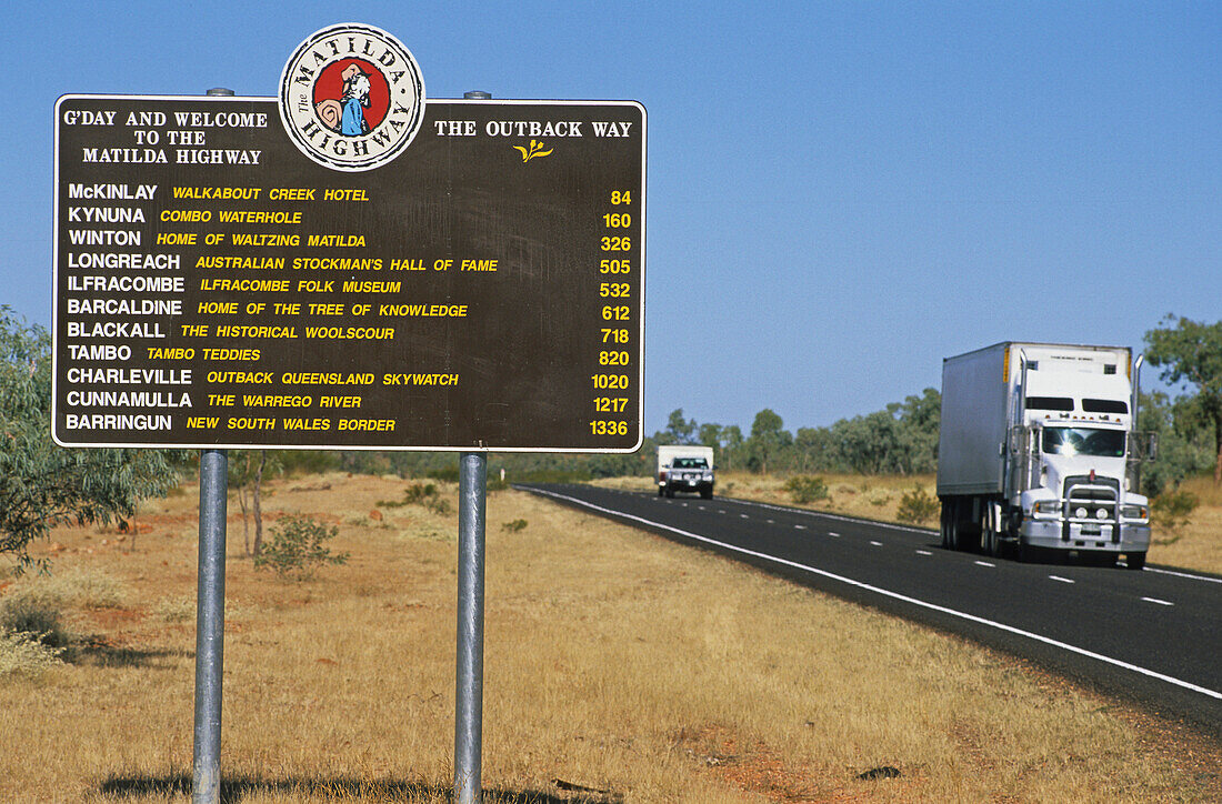 Matilda Highway touring sign, Australien, Queensland, Maltilday Highway touring signpost, Straßenschild, Matilda historische Highway