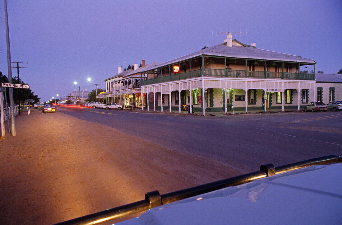 Haupstraße Kleinstadt Quorn, Einfahrt in Flinders Ranges, Flinders Ranges, Südaustralien, Australien