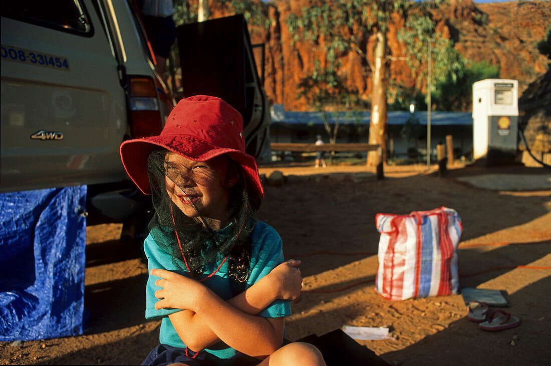 Bushcamping, child with fly net, Australia, bushcamping, child with fly net hat