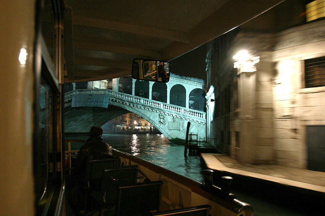 Rialto Brücke bei Nacht, Venedig, Italien