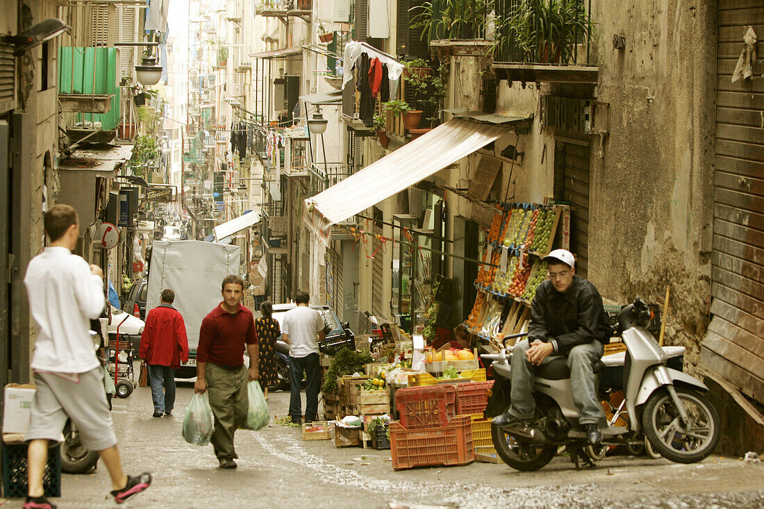 Spanish district, Napoli, Neapel, Strassenszene im Spanischen Viertel