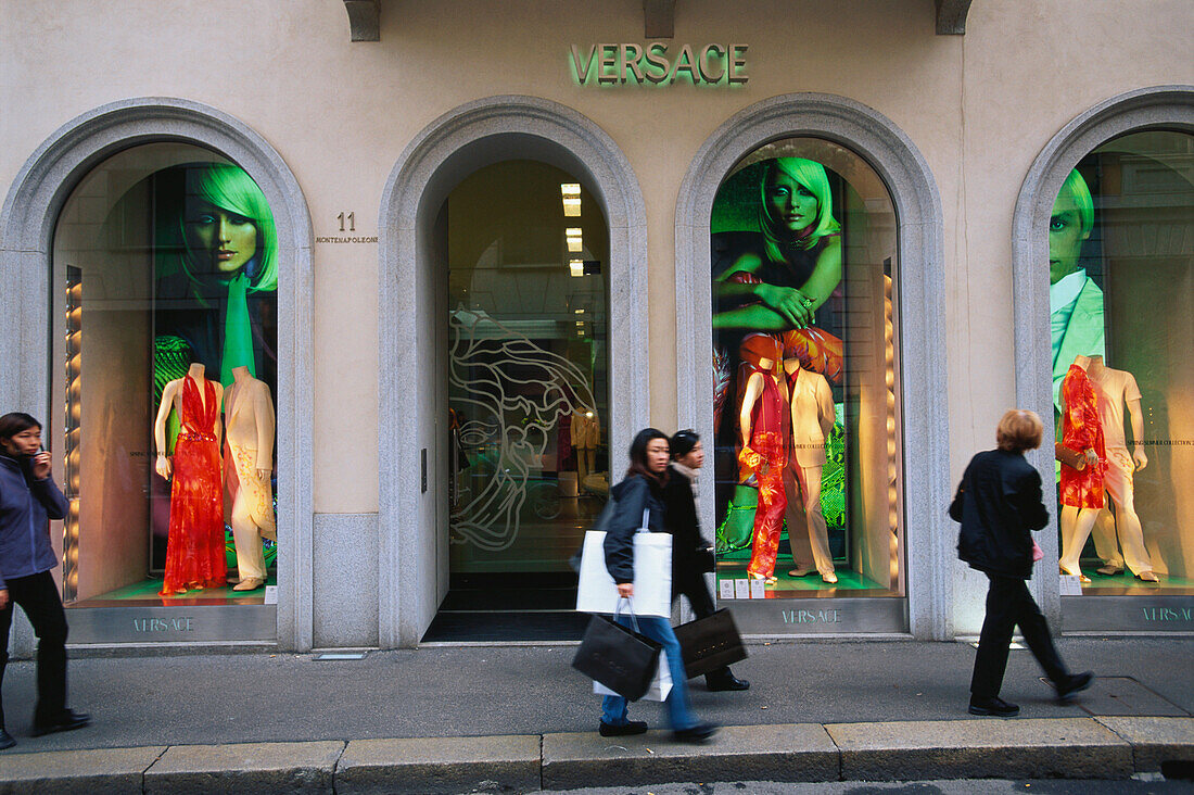 Shopping, Via Monte Napoleone, Mailand, Lombardei Italien