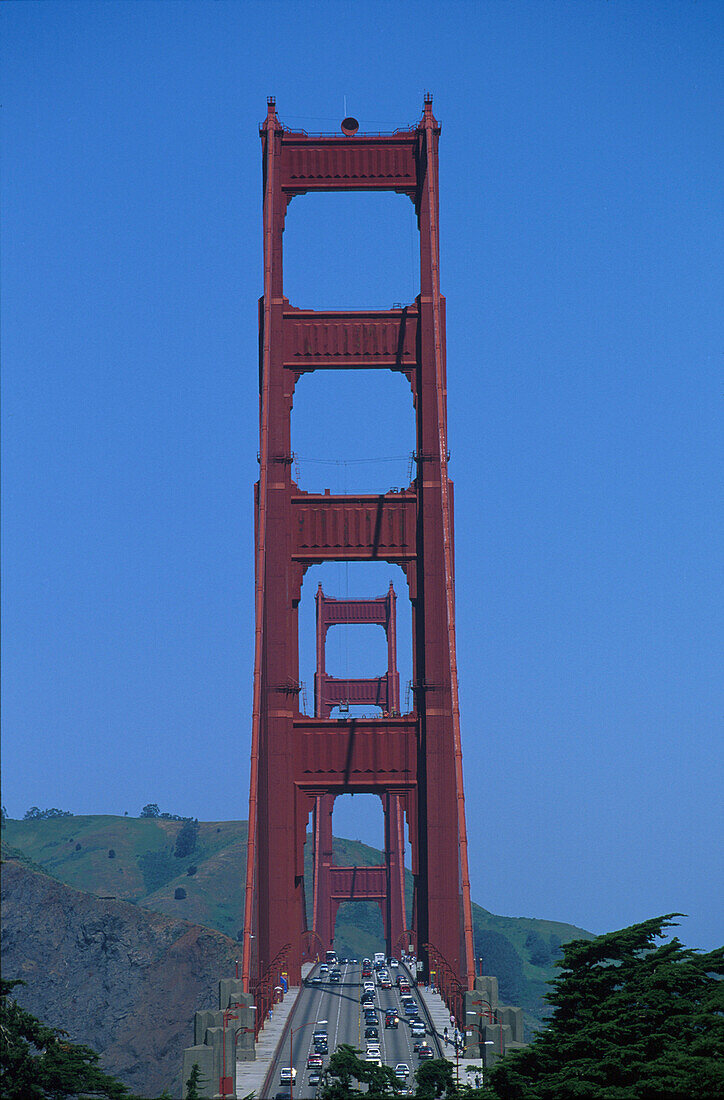 The Golden Gate Bridge under blue sky, San Francisco, California, USA, America