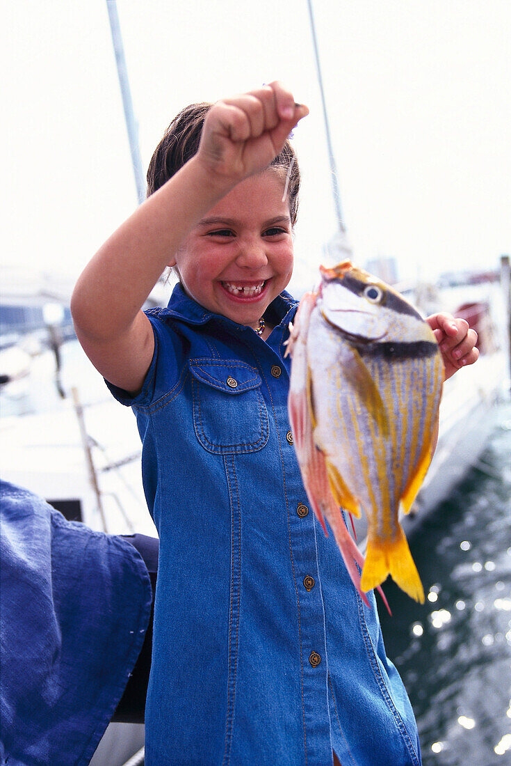 Girl 6 years, &Fresh fish, Miami, Florida, USA Children, People