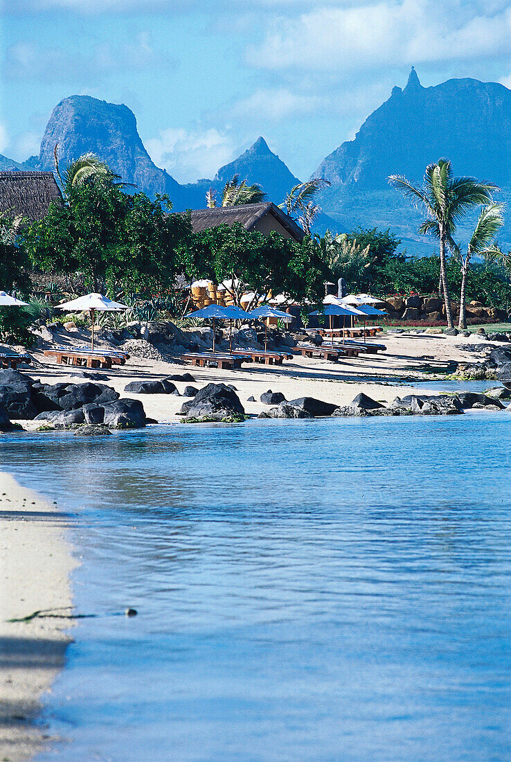 Beach, Hotel Oberoi, Mauritius – License image – 70036929 Image ...