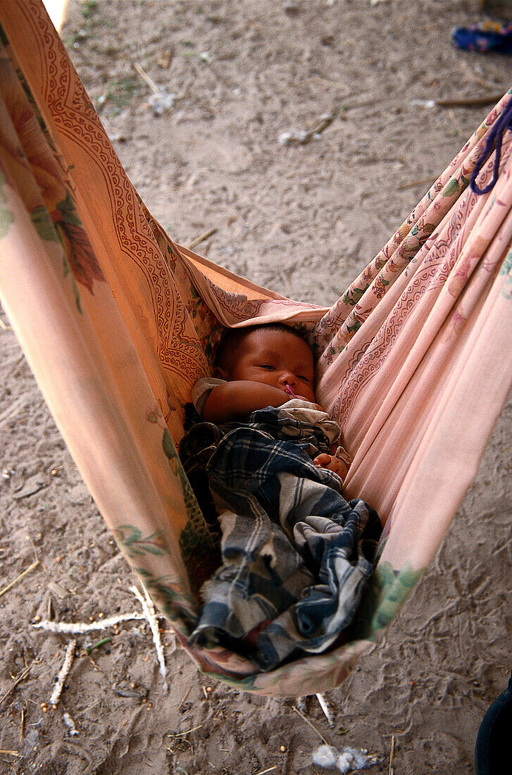 Kind, Hängematte, Südlaos Laos