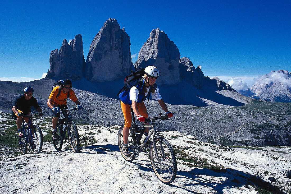 Montain-Bike Tour, Drei Zinnen Suedtirol, Italien