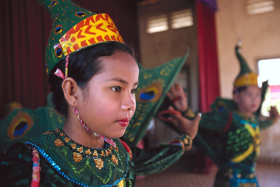 Apsara-performance, Orphanage, Kompong Thom Cambodia, Asia
