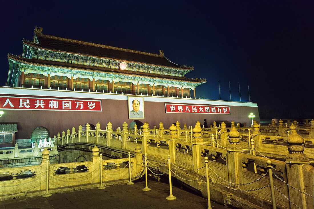 Tor des Himmlischen Friedens in der Nacht, der Palast von Kaiser, Verbotene Stadt, Peking, China
