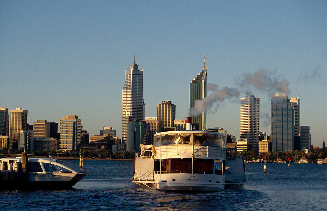 City-Skyline und Swan River, Perth Western Australia, Australien