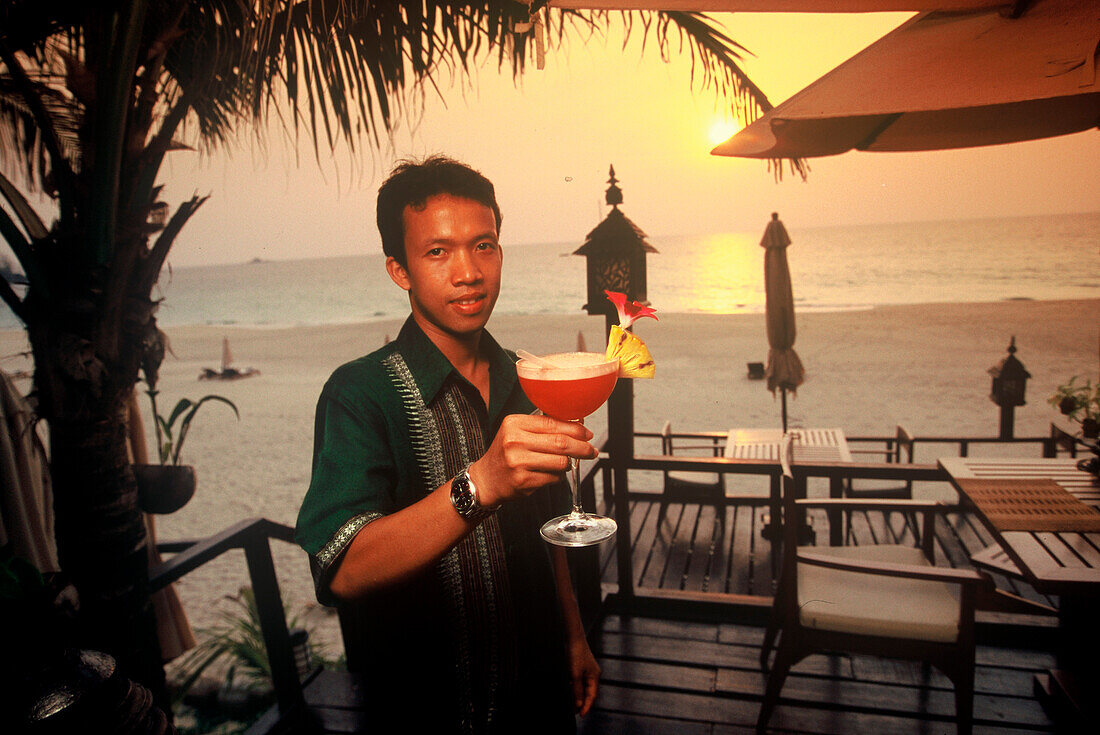 Evening cocktail, Andaman Resort, Phuket, Andaman Sea, Thailand