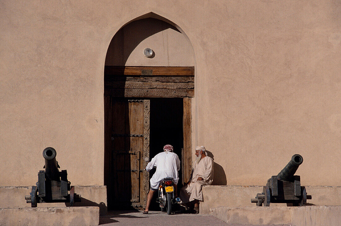 Am Fort von Nizwa, Akhdar-Gebirge Oman